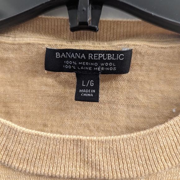 **PULLED**🎉3/$50🎉 Banana Republic Merino Wool Sweater - Picture 5 of 5
